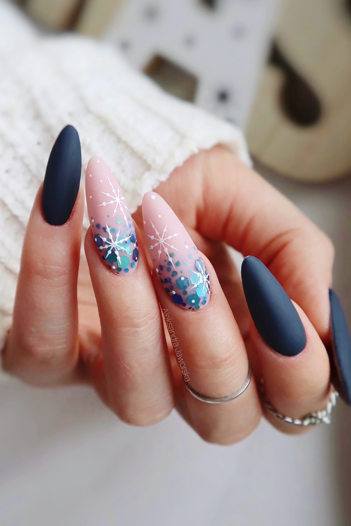 Snowflakes and Sparkle: Unveiling 50 Winter Nail Ideas - Nailustrous